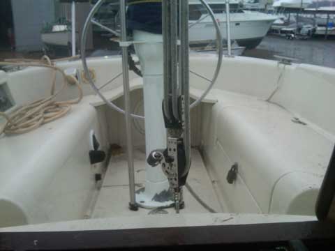 Pearson 303, 1983 sailboat