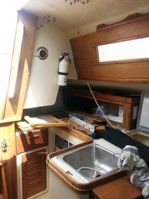S2 27, 1986 sailboat