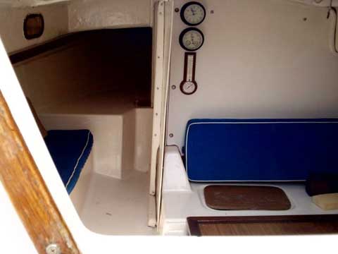 Venture Newport 23', 1978 sailboat