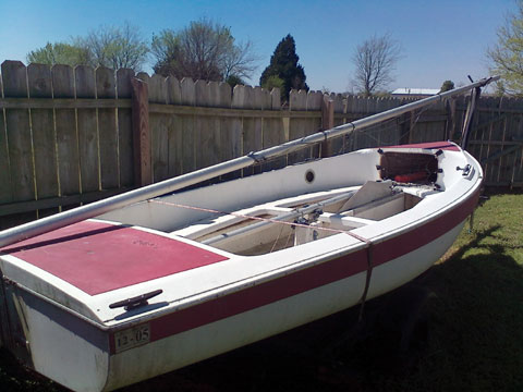 Advance Sweet 16, 1980 sailboat