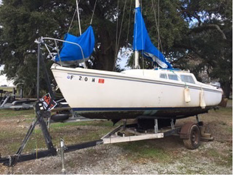 Catalina 22, 1977 sailboat