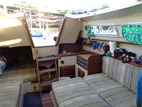 Catalina 25 Tall rig swing keel, 1980 sailboat