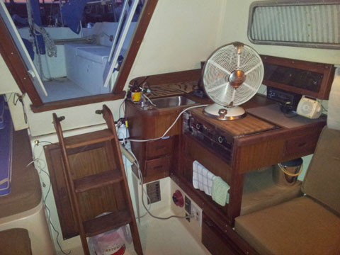 Catalina 27 Tall Rig, 1977 sailboat