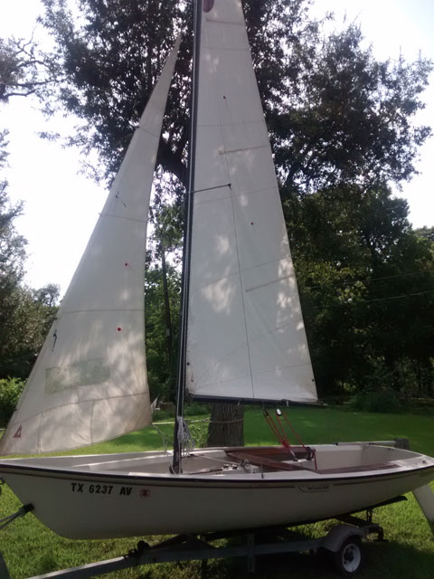 Boston Whaler Harpoon 4.6, 15 ft., 1981 sailboat