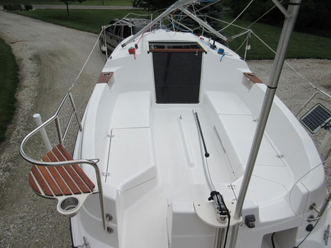 Hunter 240, 1998 sailboat