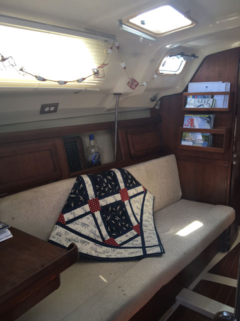 Hunter 30T Wing Keel, 1993 sailboat