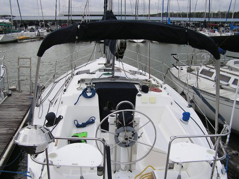 Hunter 33.5, 1990 sailboat