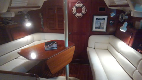 Hunter Legend 37.5, 1994 sailboat