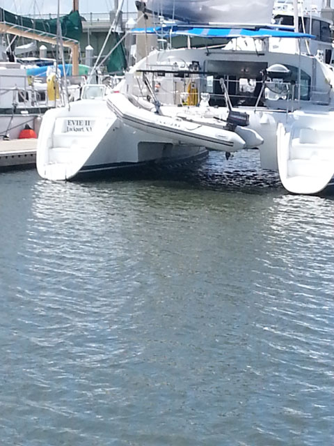 Lagoon 410, 2004 sailboat