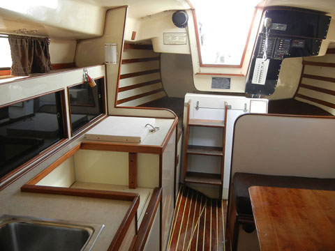 Morgan Out Island 28, 1975 sailboat