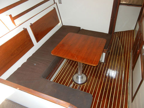 Morgan Out Island 28, 1975 sailboat