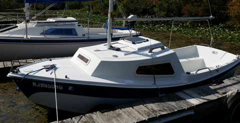 West Wight Potter 15, 1979 sailboat