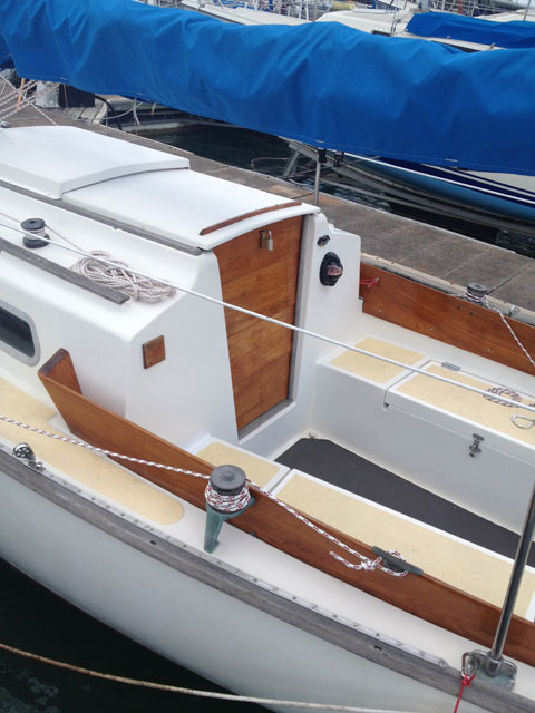 Cape Dory 25, 1975 sailboat