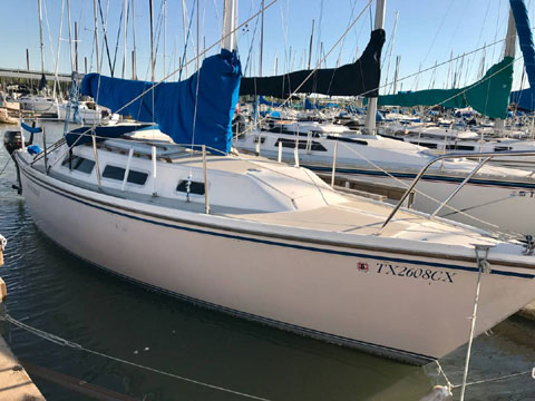 Catalina 25 Swing Keel, 1983 sailboat