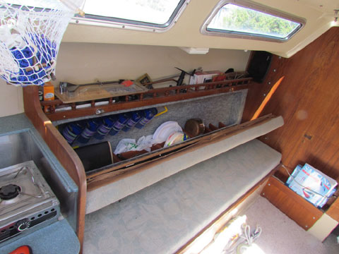 Catalina 25, 1982 sailboat