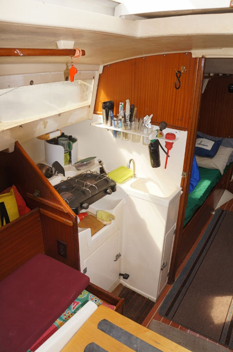 Dufour Arpege 30, 1975 sailboat