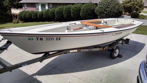 Boston Whaler 4.6 Harpoon sailboat