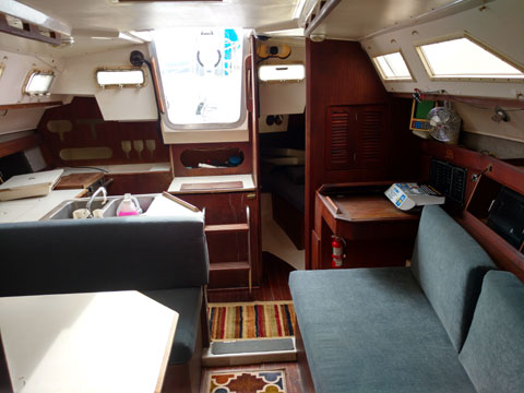 Hunter 34, 1984 sailboat