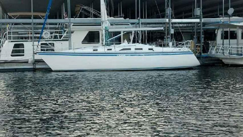 Hunter 34, 1984 sailboat