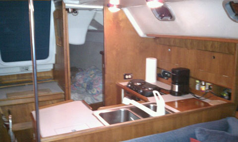 Hunter Legend 35, 1989 sailboat