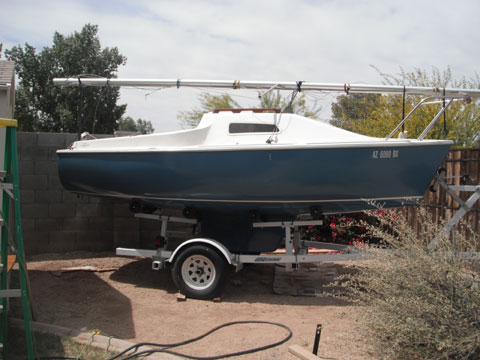 Laguna 16' sailboat