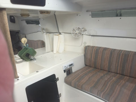 MacGregor 26D, 1988 sailboat