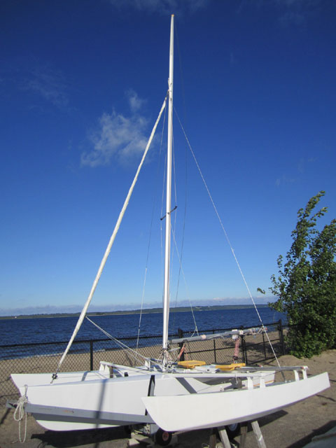 Malabar 17 ft. sport Trimaran, early 90s sailboat