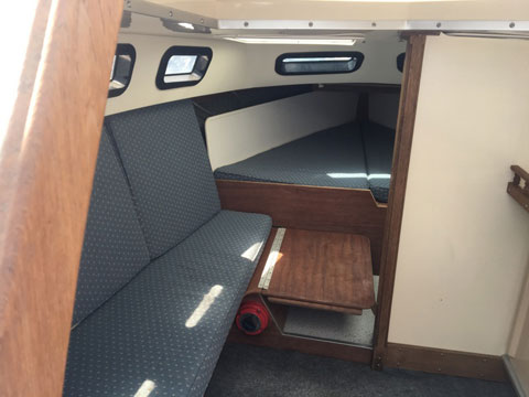 Rhodes 22, 1986 sailboat