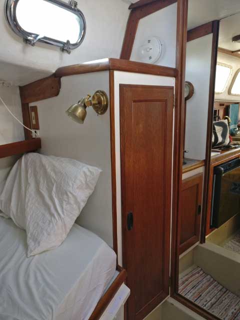Cal 2-34, 1975 sailboat