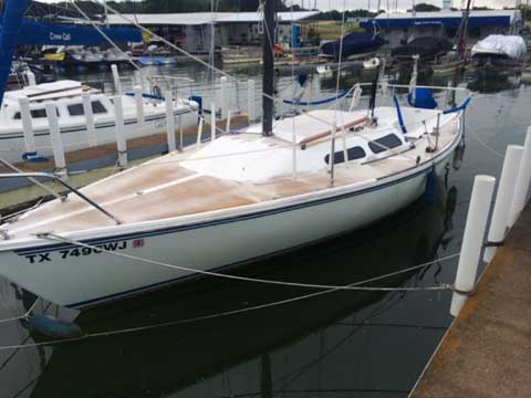Capri 25, 1981 sailboat