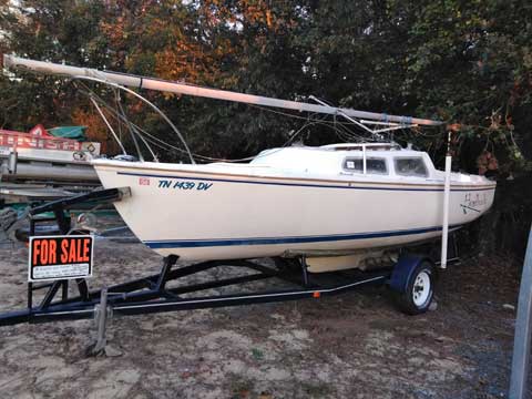 Catalina 22 Racer, 1973 sailboat