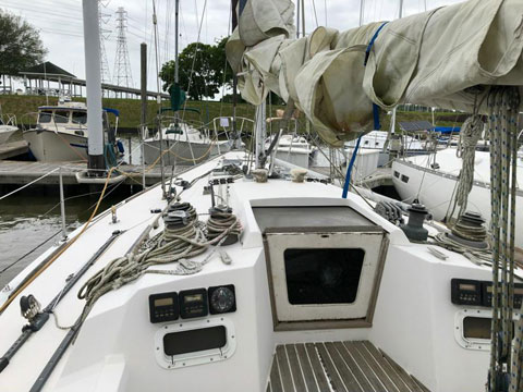 C&C Northeast, 39', 1984 sailboat