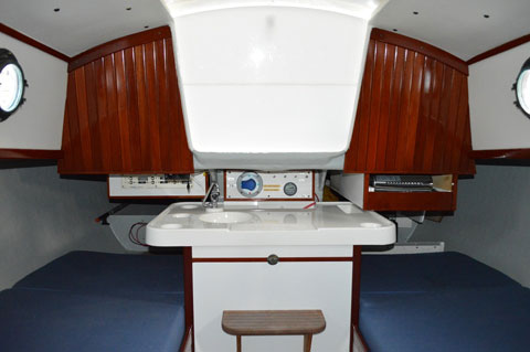 Compac 23, 1981 sailboat