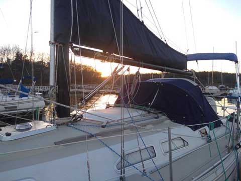 Ericson 32, 1988 sailboat