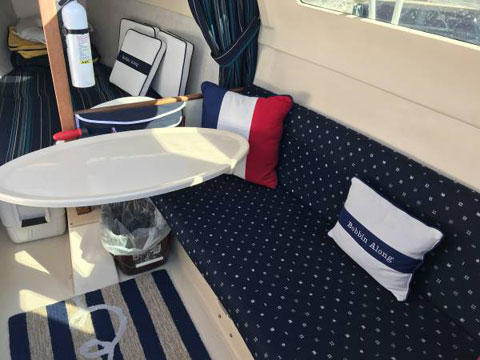 Hunter 240, 1998 sailboat