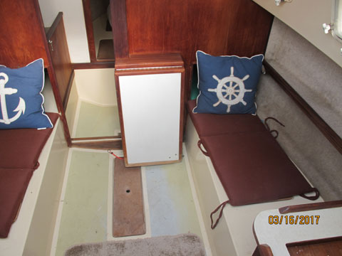 Hunter 25, 1983 sailboat