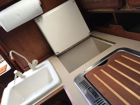 Hunter 28, 1989 sailboat