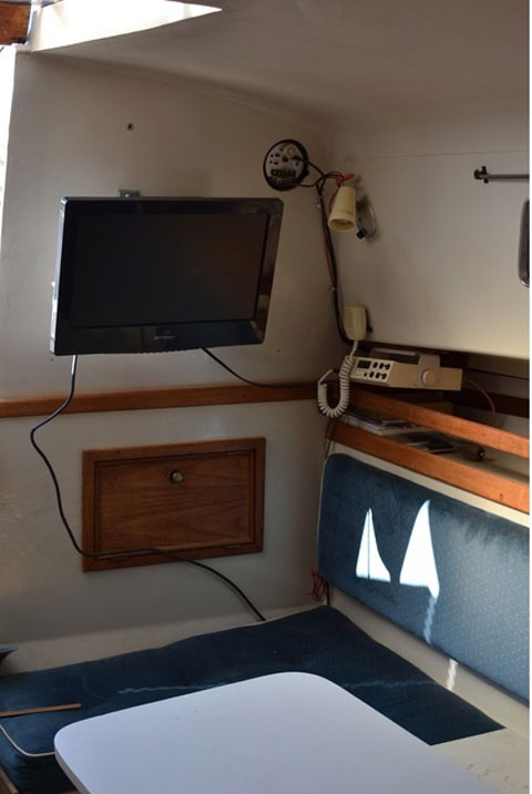 Irwin 10/4, 1985 sailboat