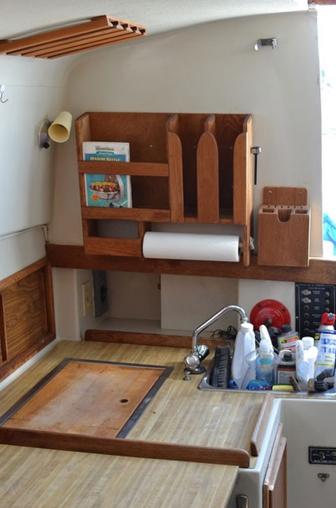 Irwin 10/4, 1985 sailboat