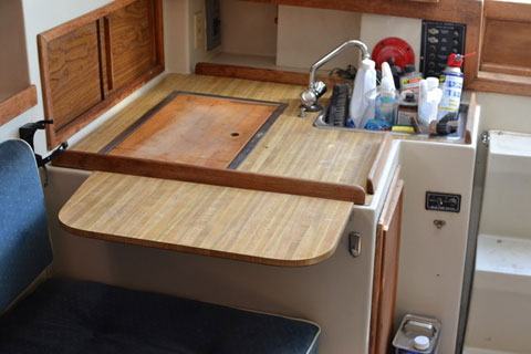 Irwin 10/4, 1985 sailboat