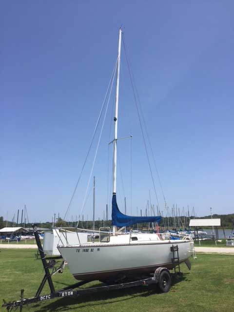 S2 6.7 22', 1981 sailboat