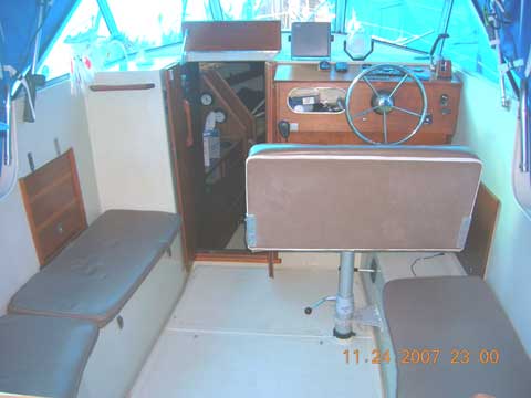 Albin 27 motor sailer