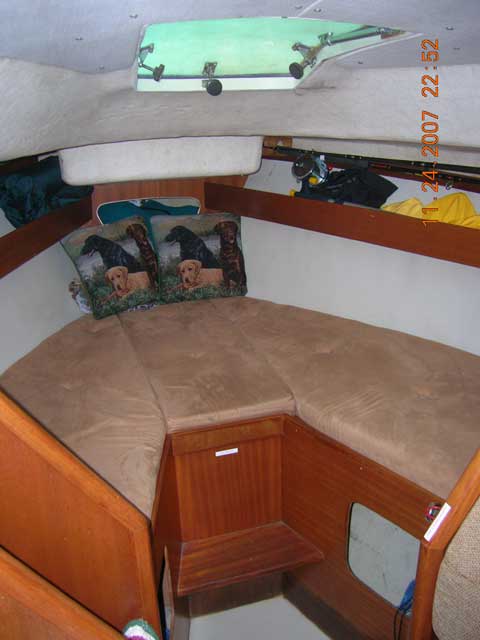 Albin 27 motor sailer