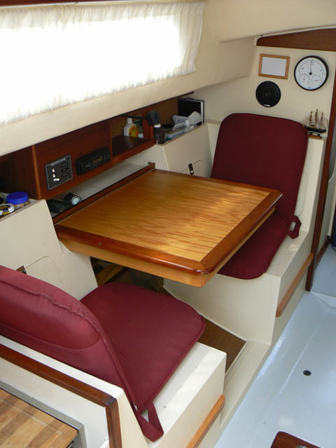 Albin Vega 27
