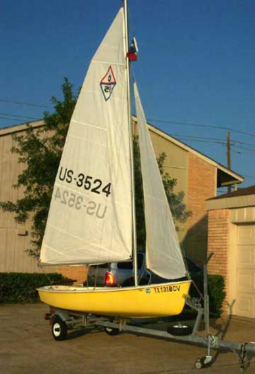 1978 AMF Puffer 12 sailboat