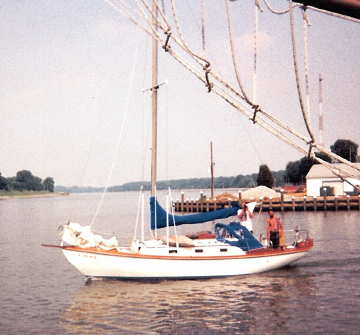 Annapolis Boatworks 30 sailboat, motoring