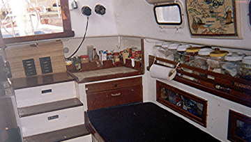 Annapolis Boatworks 30 sailboat, cabin