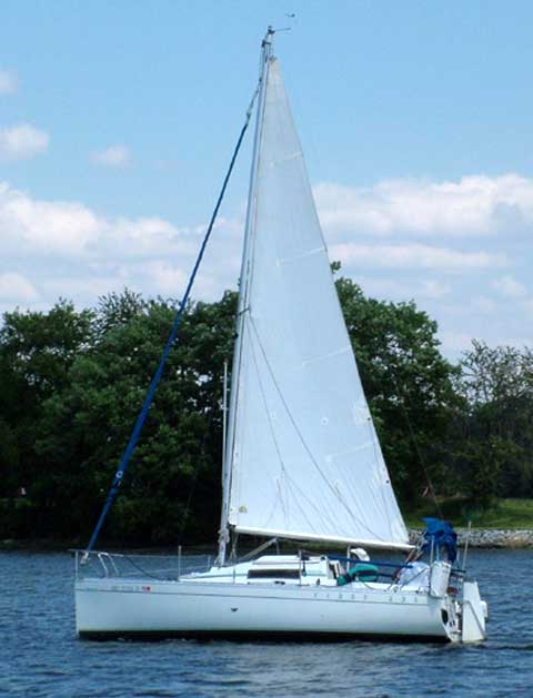 Beneteau First 235