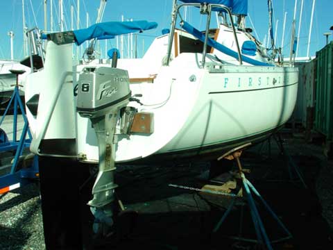 Beneteau First 235