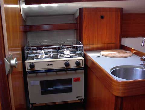 Beneteau First 285